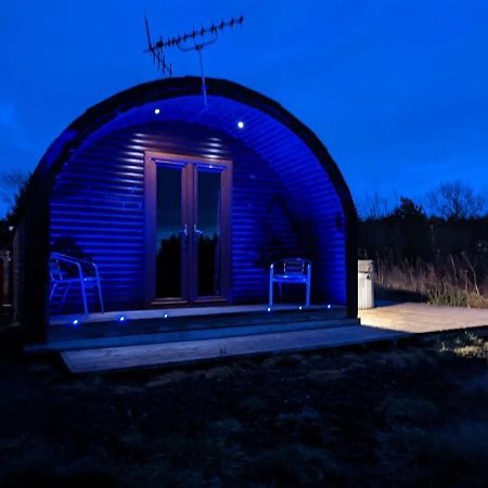 Pond View Pod 3 With Private Hot Tub -Fife - Loch Leven - Lomond Hills Villa Kelty Buitenkant foto