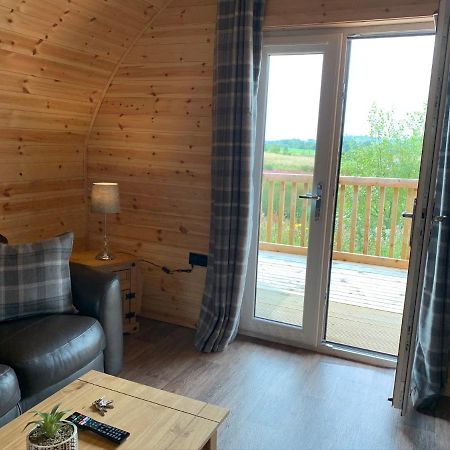 Pond View Pod 3 With Private Hot Tub -Fife - Loch Leven - Lomond Hills Villa Kelty Buitenkant foto
