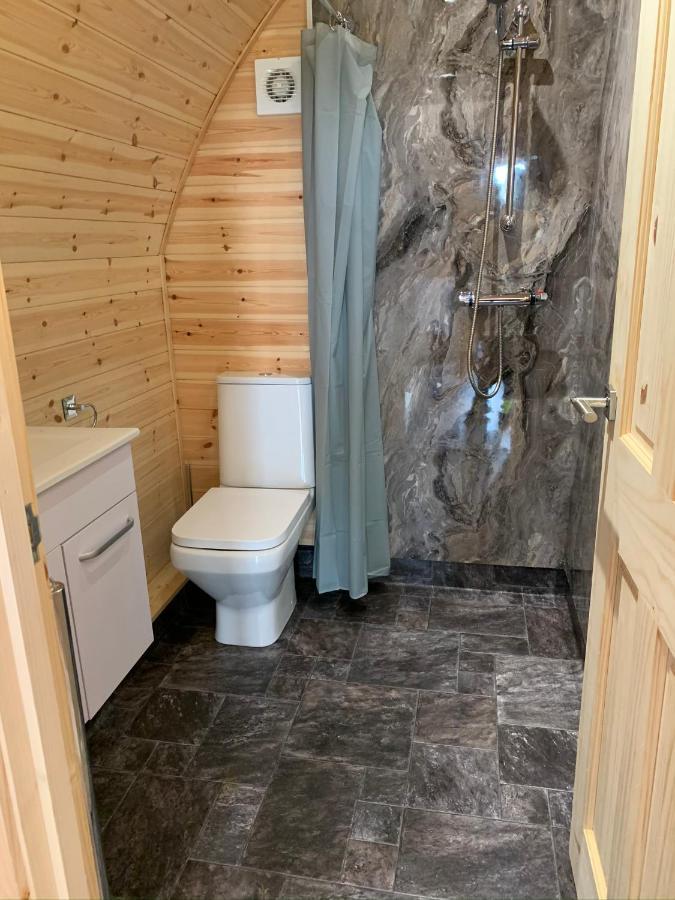 Pond View Pod 3 With Private Hot Tub -Fife - Loch Leven - Lomond Hills Villa Kelty Buitenkant foto